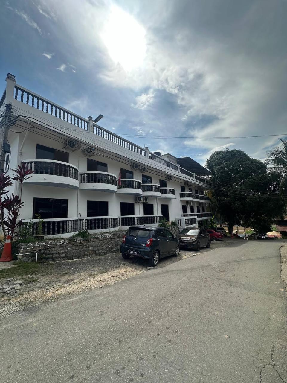 Teresek View Motel Куала-Тахан Экстерьер фото